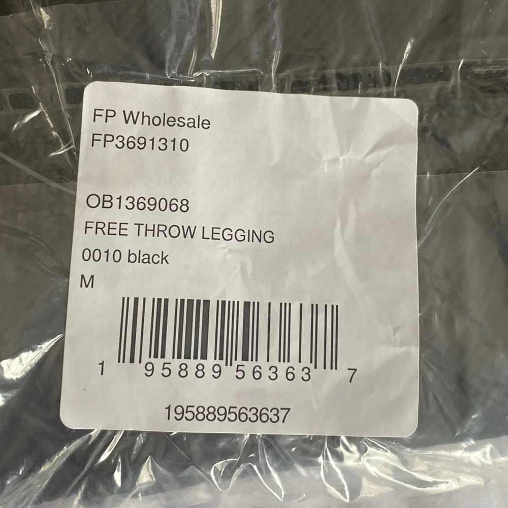 Free People‎ Movement Black Free Throw leggings, Size M, NWT